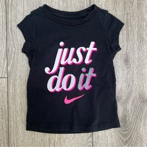 NIKE SHORT SLEEVE T SHIRT BLACK 2T